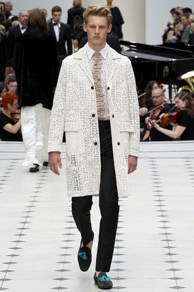 Look 40